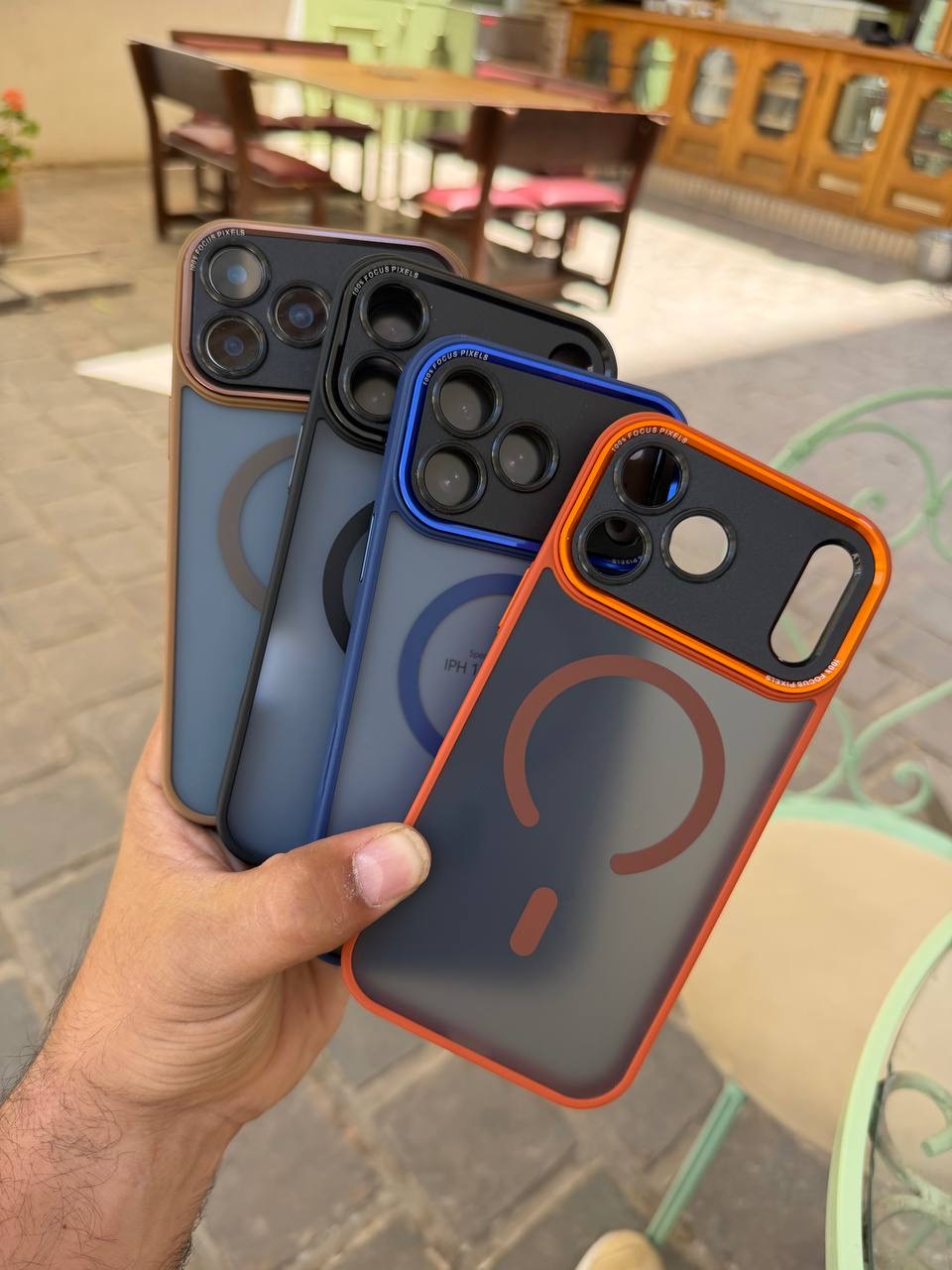 قاب آیفونpixels case