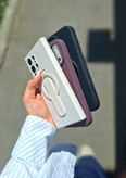 قاب io stand case
