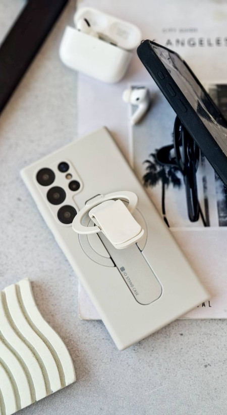 قاب io stand case