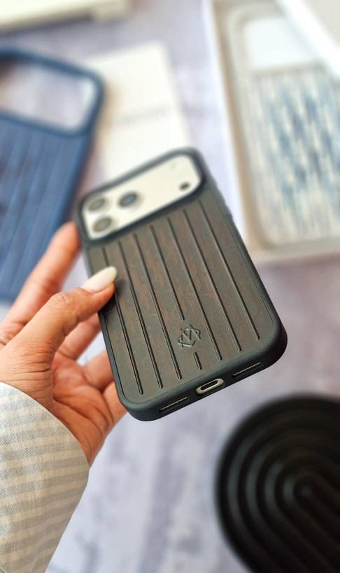 قاب luxury Rimowa Dior