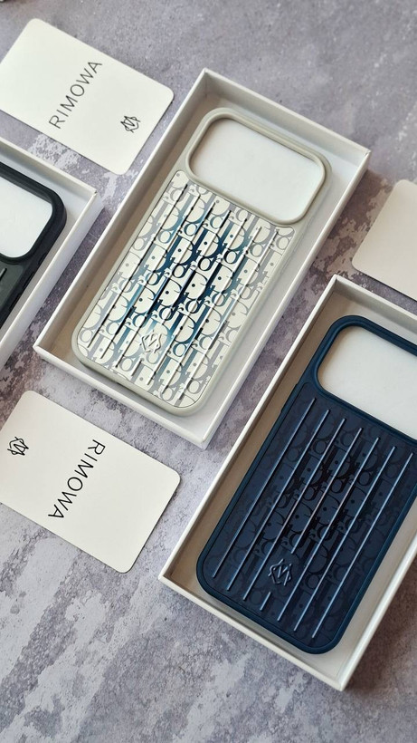 قاب luxury Rimowa Dior
