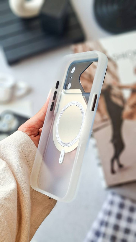 قاب luxury mechanical lenz دارای گلس لنز ضد ضربه آیفون