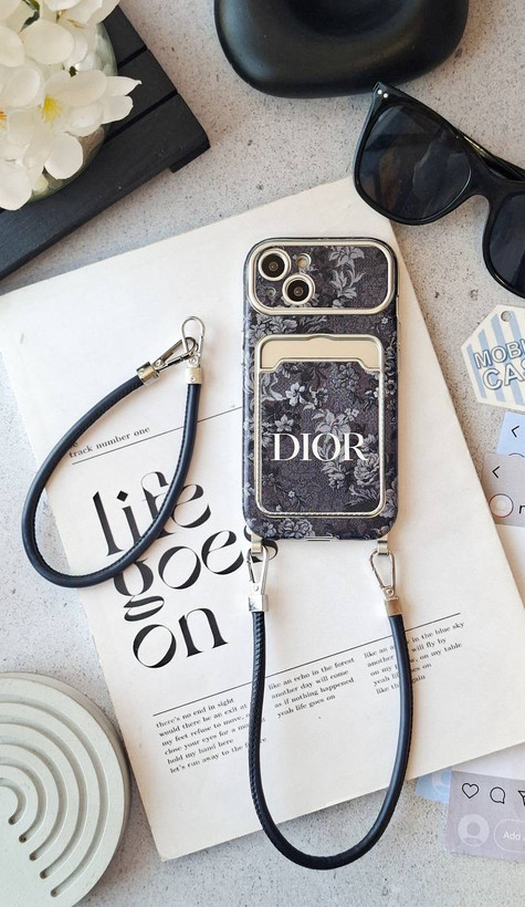 قاب دیور Dior