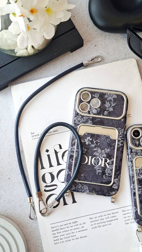 قاب دیور Dior