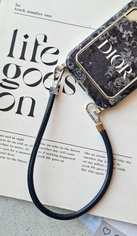 قاب دیور Dior